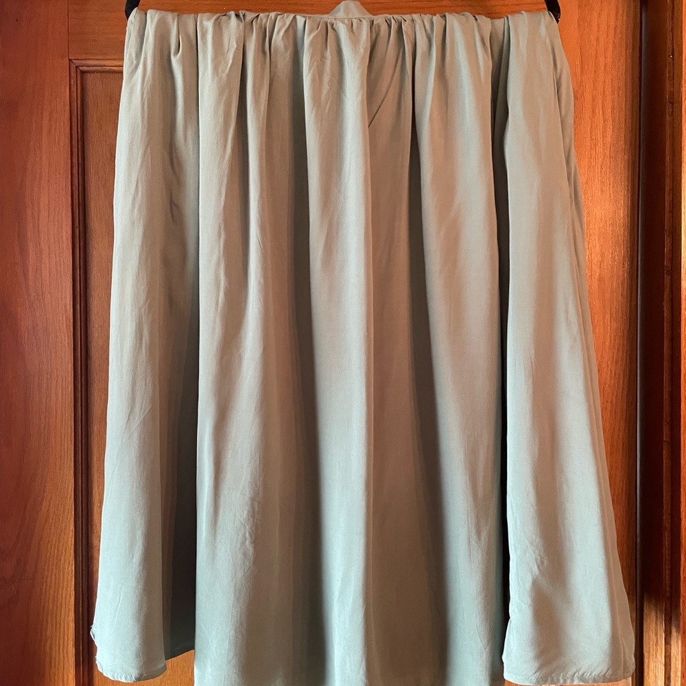 Elegant Mint Green Skirt